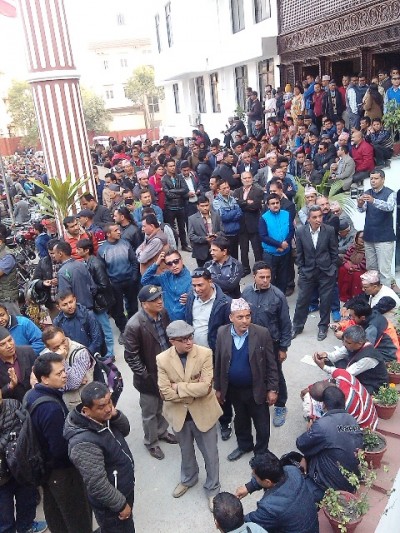 सशांकको कुरा आउँदा झ्याप्प बत्ती निभ्यो, संस्थापनको उम्मेद्वारी घोषणा हुँदा सानेपामा जे देखियो (फोटो फिचरसहित)