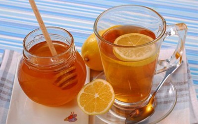 hot lemon with honey