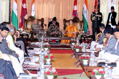 राष्ट्रपति भण्डारी र भारतीय राष्ट्रपति मुखर्जीबीच भेटवार्ता