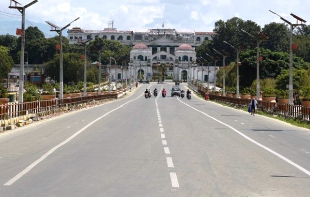 empty road of Kathmandu