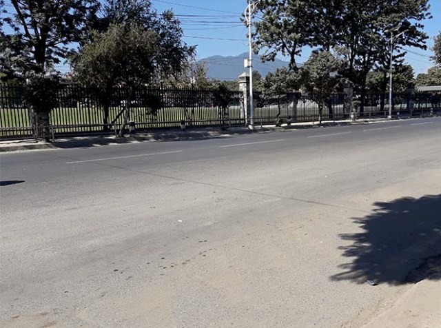 empty road of Kathmandu