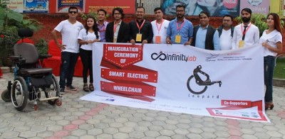 नेपाली युवाले बनाए स्मार्ट विद्युतीय ह्वीलचेयर