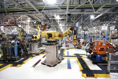 अमेरिकी कम्पनीमा ठूलो संख्यामा रोबोटको प्रयोग, मानिसको रोजगारी धरापमा