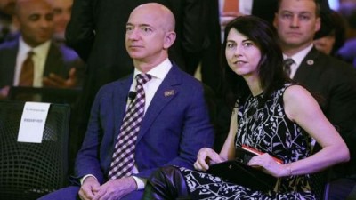 156247197414632-jeff-bezos-mackenzie-bezos.jpg