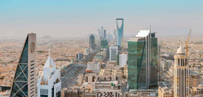 श्रम कानुन परिवर्तन गर्दै साउदी अरब, कामदारको तलब ४०%सम्म कटौती हुन सक्ने
