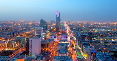 अब साउदीमा विदेशी कामदारले रोजगारदाताको अनुमतिबिनै जागिर छाड्न पाउने 