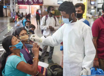 भारतमा एकैदिन ३ लाख बढी संक्रमित, २१ सय बढीको मृत्यु