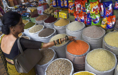 विश्वभर खाद्यपदार्थको मूल्यमा उछाल, अर्थव्यवस्थामा मन्दीको खतरा