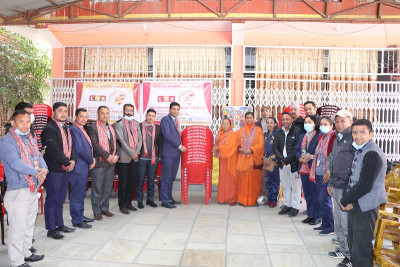 महालक्ष्मी विकास बैंकद्वारा नेपाल मानव धर्म सेवा समितिलाई १५५ थान कुर्सी प्रदान