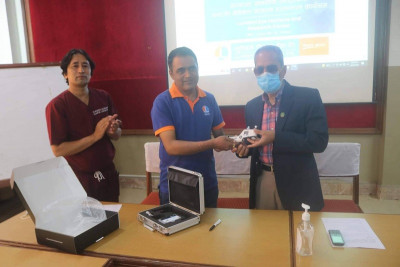 लुम्बिनी विकास बैंकद्वारा लुम्बिनी आँखा अस्पताललाई मेडिकल उपकरण हस्तान्तरण