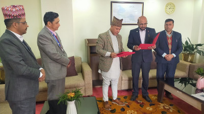 लुम्बिनी विकास बैंकका नवनियुक्त अध्यक्षद्वारा शपथ ग्रहण