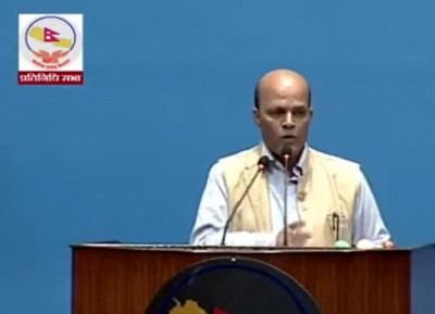 अर्थमन्त्रीलाई अमरेश सिंहको प्रश्न-&lsquo;नयाँ लाइसेन्स वितरण गर्न क-कसबाट दबाब आइरहेको छ ?&rsquo;