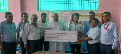 महालक्ष्मी विकास बैंकद्वारा हीरा गिरी जेहेन्दार छात्रवृत्ति वितरण