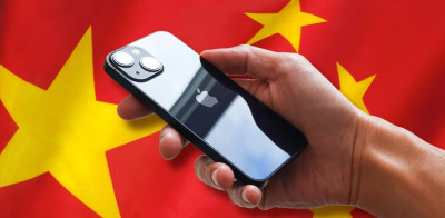 चीनमा सरकारी अधिकारीलाई एप्पलका फोन प्रयोगमा रोक