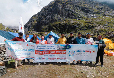 सोलुखुम्बुको दूधकुण्डमा नेपाल लाइफको निःशुल्क प्राथमिक स्वास्थ्य शिविर