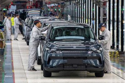 चीनले इलेक्ट्रिक कार उत्पादन गर्ने कम्पनीहरुलाई दिएको छुटको छानबिन गर्दै युरोप, कारण के हो ?