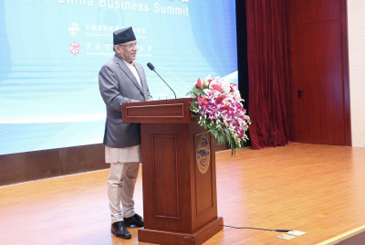 नेपाली–चीनबीचको आपसी सम्बन्धले आर्थिक विकास सम्भव: प्रधानमन्त्री